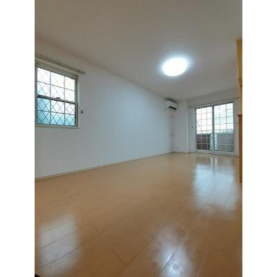 ピエール・ブランシュ 103【管理NO：1-017567901-01030】 ★家具家電は申し込み後に搬入します 2026年08月下旬入居可能の物件写真2
