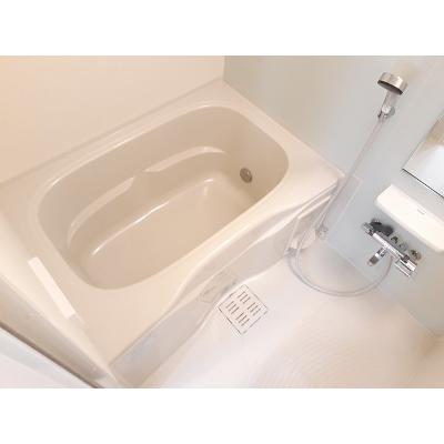 リバーサイド　タカ 103【管理NO：1-022455901-01030】 ★家具家電は申し込み後に搬入します★の物件写真4