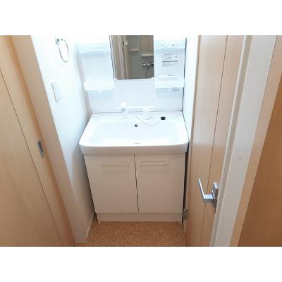 リバーサイド　タカ 103【管理NO：1-022455901-01030】 ★家具家電は申し込み後に搬入します★の物件写真6