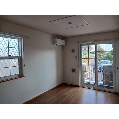 フェアリーⅡ 103【管理NO：1-013099402-01030】 ★家具家電は申し込み後に搬入します★の物件写真2