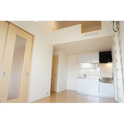 apartment 埼玉県三郷市高州２丁目１５８ 

↓地図はこちらから