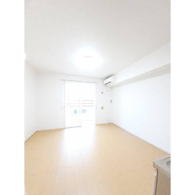 グランシャレー春日 203【管理NO：1-017739401-02030】 ★家具家電は申し込み後に搬入します 2026年08月下旬入居可能の物件写真2