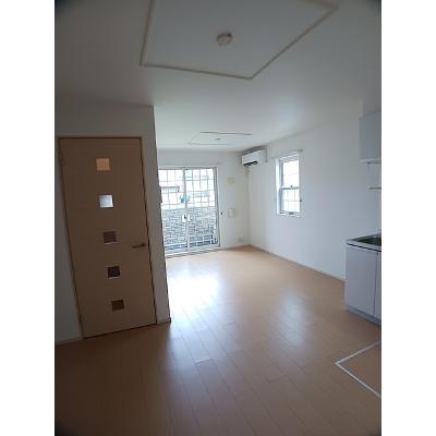 ヴァーサ大和 101【管理NO：1-017074401-01010】 ★家具家電は申し込み後に搬入します★の物件写真2