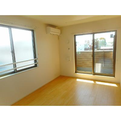 プラシード 301【管理NO：1-023693401-03010】 ★家具家電は申し込み後に搬入します 2026年08月中旬入居可能の物件写真2