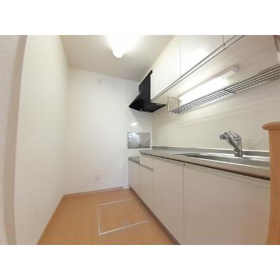 アルドール 102【管理NO：1-015979701-01020】 ★家具家電は申し込み後に搬入します★ ★2026年09月中旬入居可能★の物件写真3