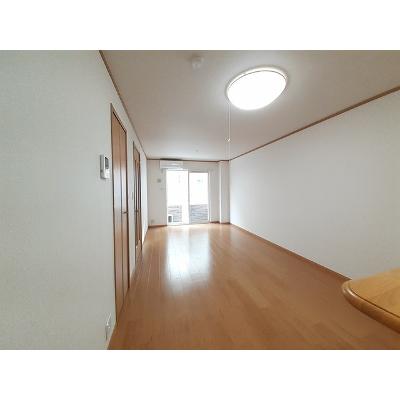エステルノ 101【管理NO：1-012383801-01010】 ★家具家電は申し込み後に搬入します 2026年09月中旬入居可能の物件写真2