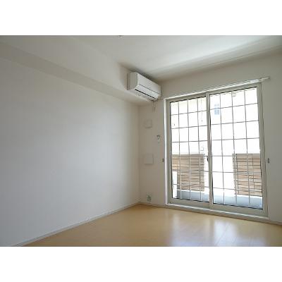サンリット　ヴィラ　Ｂ 102【管理NO：1-016552902-01020】 ★家具家電は申し込み後に搬入します 2026年09月中旬入居可能の物件写真2