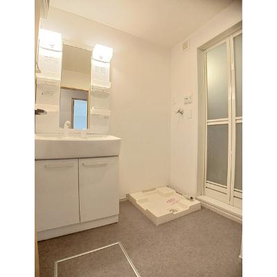 アヴァンツァートⅢ 203【管理NO：1-017693902-02030】 ★家具家電は申し込み後に搬入します★の物件写真6