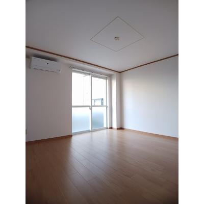 ソレアードパルケⅢ 102【管理NO：1-012157001-01020】 ★家具家電は申し込み後に搬入します★の物件写真2