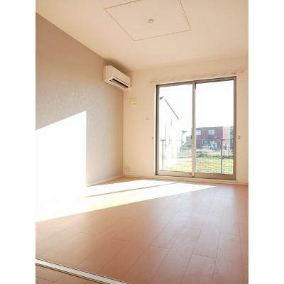 モーント　シャインＤ 102【管理NO：1-019457401-01020】 ★家具家電は申し込み後に搬入します★の物件写真2