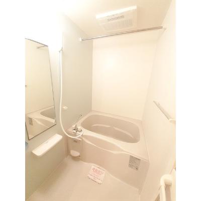 ＬＩＢＥＲＴＹ　ＣＯＵＲＴ 103【管理NO：1-018553601-01030】 ★家具家電は申し込み後に搬入します 2026年09月中旬入居可能の物件写真4