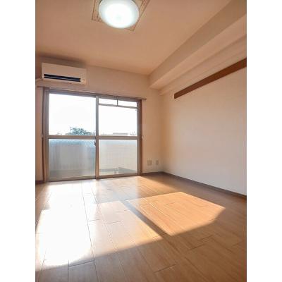 グランドコラム 303【管理NO：1-011247201-03030】 ★家具家電は申し込み後に搬入します 2026年08月下旬入居可能の物件写真2