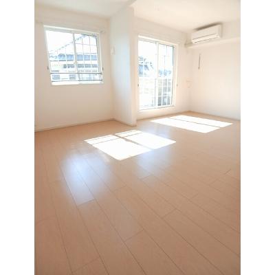 ララ　フラッツ 202【管理NO：1-020567901-02020】 ★家具家電は申し込み後に搬入します 2026年08月下旬入居可能の物件写真2