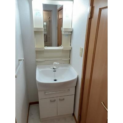 apartment 熊本県菊池郡大津町大字陣内１４０１－１ 

↓地図はこちらから
