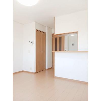 プロムナード月出 201【管理NO：1-015372001-02010】 ★家具家電は申し込み後に搬入します 2026年08月下旬入居可能の物件写真2