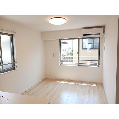 エアリー 201【管理NO：1-025616501-02010】 ★家具家電は申し込み後に搬入します★の物件写真2