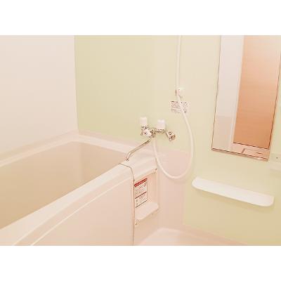 クリスタルコート 103【管理NO：1-016893901-01030】 ★家具家電は申し込み後に搬入します★の物件写真4