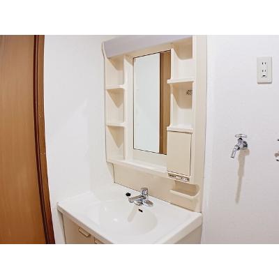 グレートバリーⅠ 201【管理NO：1-009601201-02010】 ★家具家電は申し込み後に搬入します 2026年08月下旬入居可能の物件写真6