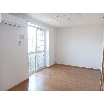 ロンジャルダンⅡ 202【管理NO：1-012568802-02020】 ★家具家電は申し込み後に搬入しますの物件写真2