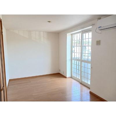 ロンジャルダンⅠ 203【管理NO：1-012568801-02030】 ★家具家電は申し込み後に搬入しますの物件写真2