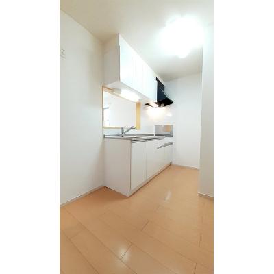 クリスタルハウス 201【管理NO：1-020362801-02010】 ★家具家電は申し込み後に搬入します★ ★2026年08月下旬入居可能★の物件写真3