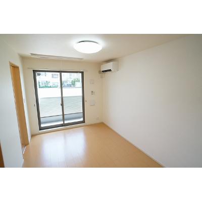 エルメゾン 102【管理NO：1-018872301-01020】 ★家具家電は申し込み後に搬入します 2026年07月下旬入居可能の物件写真2