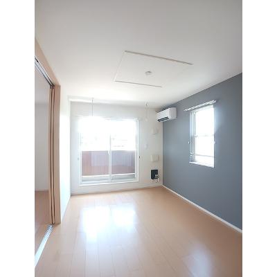 カレント　ＹＫ 203【管理NO：1-020879101-02030】 ★家具家電は申し込み後に搬入します★の物件写真2