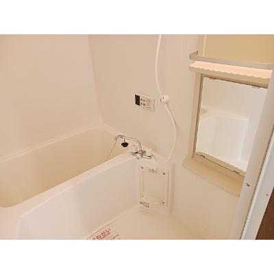 グランフィオーレ 103【管理NO：1-010285801-01030】 ★家具家電は申し込み後に搬入します★の物件写真4