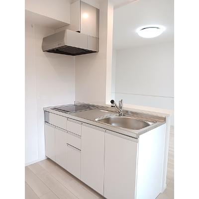 ストロベリーカーサⅠ 202【管理NO：1-028668601-02020】 ★家具家電は申し込み後に搬入します★ ★2026年09月上旬入居可能★の物件写真3