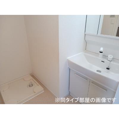 アラモード 101【管理NO：1-028433401-01010】 ★家具家電は申し込み後に搬入します 2026年10月上旬入居可能の物件写真6