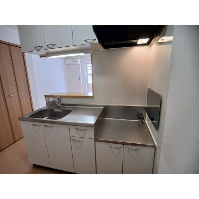 アイリスコートＢ 102【管理NO：1-014727302-01020】 ★家具家電は申し込み後に搬入します★ ★2026年08月下旬入居可能★の物件写真3