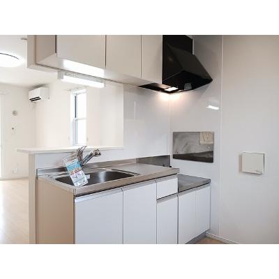 フローレンス　富岡 101【管理NO：1-022890801-01010】 ★家具家電は申し込み後に搬入します★ ★2026年08月下旬入居可能★の物件写真3