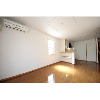 クリエースト 103【管理NO：1-013907101-01030】 ★家具家電は申し込み後に搬入します 2026年08月下旬入居可能の物件写真2