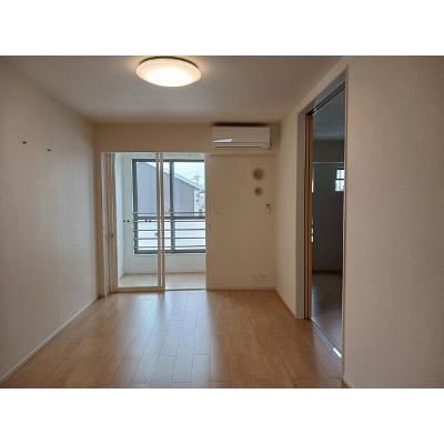 レ・セーナ　東森田 203【管理NO：1-025123601-02030】 ★家具家電は申し込み後に搬入します 2026年08月下旬入居可能の物件写真2