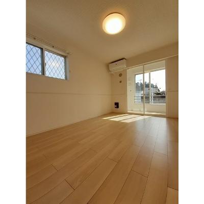 ククナ 101【管理NO：1-026287401-01010】 ★家具家電は申し込み後に搬入します 2026年09月中旬入居可能の物件写真2
