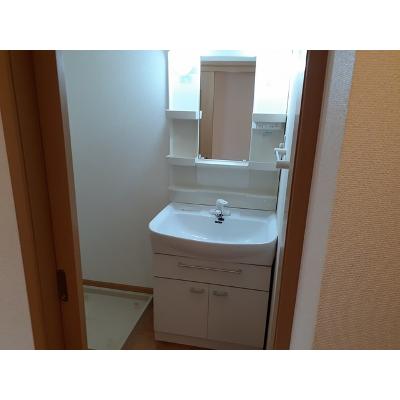 apartment 山梨県中央市西花輪４５２３－２ 

↓地図はこちらから