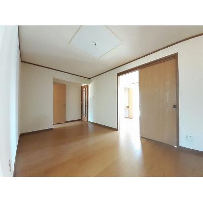 フレ－ル 102【管理NO：1-009470101-01020】 ★家具家電は申し込み後に搬入します 2026年08月下旬入居可能の物件写真2