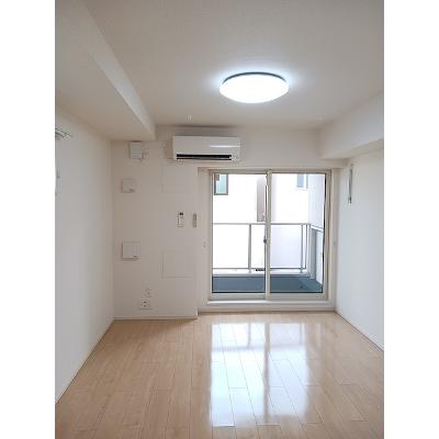 エスポアメゾン 201【管理NO：1-023595101-02010】 ★家具家電は申し込み後に搬入します★の物件写真2