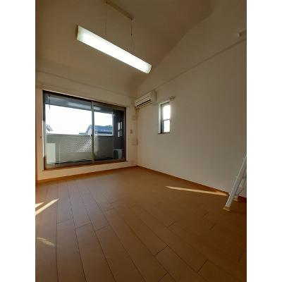 シャトレラムール 203【管理NO：1-015386801-02030】 ★家具家電は申し込み後に搬入します★の物件写真2