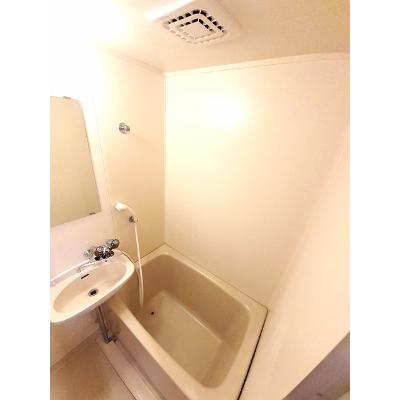 エルディム秀和 101【管理NO：1-001577301-01010】 ★家具家電は申し込み後に搬入します 2026年08月上旬入居可能の物件写真4
