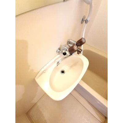 エルディム秀和 101【管理NO：1-001577301-01010】 ★家具家電は申し込み後に搬入します 2026年08月上旬入居可能の物件写真6