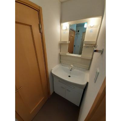 レフィナード 203【管理NO：1-013127201-02030】 ★家具家電は申し込み後に搬入します★ ★2026年09月中旬入居可能★の物件写真6
