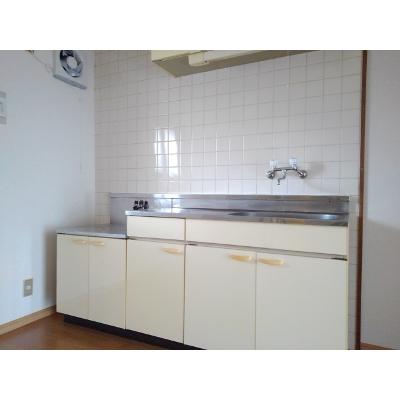 サンハイツたけだ 102【管理NO：1-001173501-01020】 ★家具家電は申し込み後に搬入します★の物件写真3