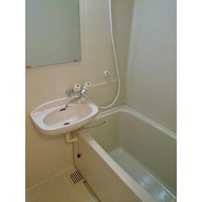 サンシャイン栄 102【管理NO：1-004887001-01020】 ★家具家電は申し込み後に搬入します★ ★2026年08月下旬入居可能★の物件写真4