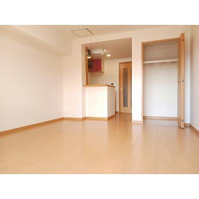 ラ　ヌーヴェル　メゾン 403【管理NO：1-014624501-04030】 ★家具家電は申し込み後に搬入します 2026年09月中旬入居可能の物件写真2