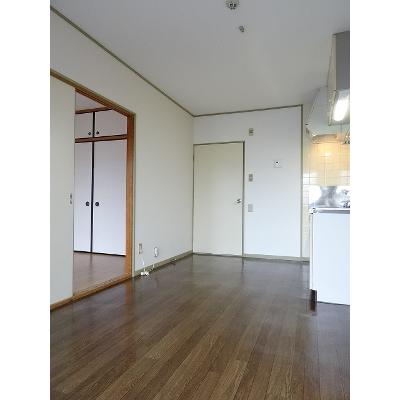 レジデンスマツバラ 205【管理NO：1-001611801-02040】 ★家具家電は申し込み後に搬入します 2026年08月上旬入居可能の物件写真2