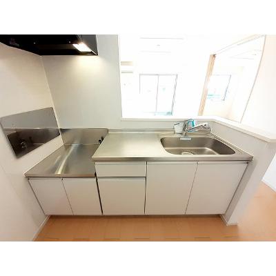 エストレア 201【管理NO：1-020794101-02010】 ★家具家電は申し込み後に搬入します 2026年08月下旬入居可能の物件写真3