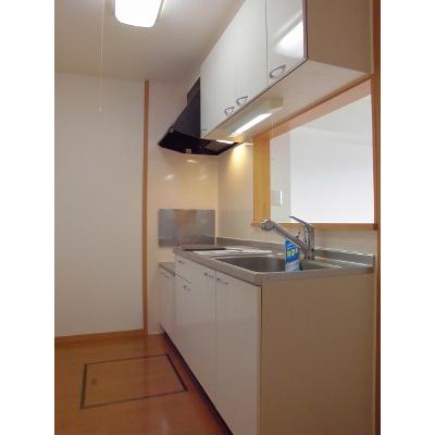 マロン 102【管理NO：1-014011801-01020】 ★家具家電は申し込み後に搬入します★の物件写真3