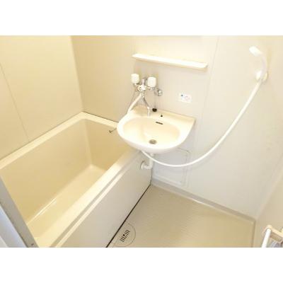 サザンクロス 201【管理NO：1-005260701-02010】 ★家具家電は申し込み後に搬入します 2026年08月下旬入居可能の物件写真4