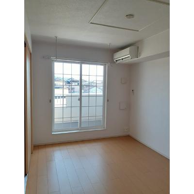 Ｓｕｎｒｉｓｅ　Ｙ 201【管理NO：1-018902201-02010】 ★家具家電は申し込み後に搬入します★ ★2026年10月中旬入居可能★の物件写真2